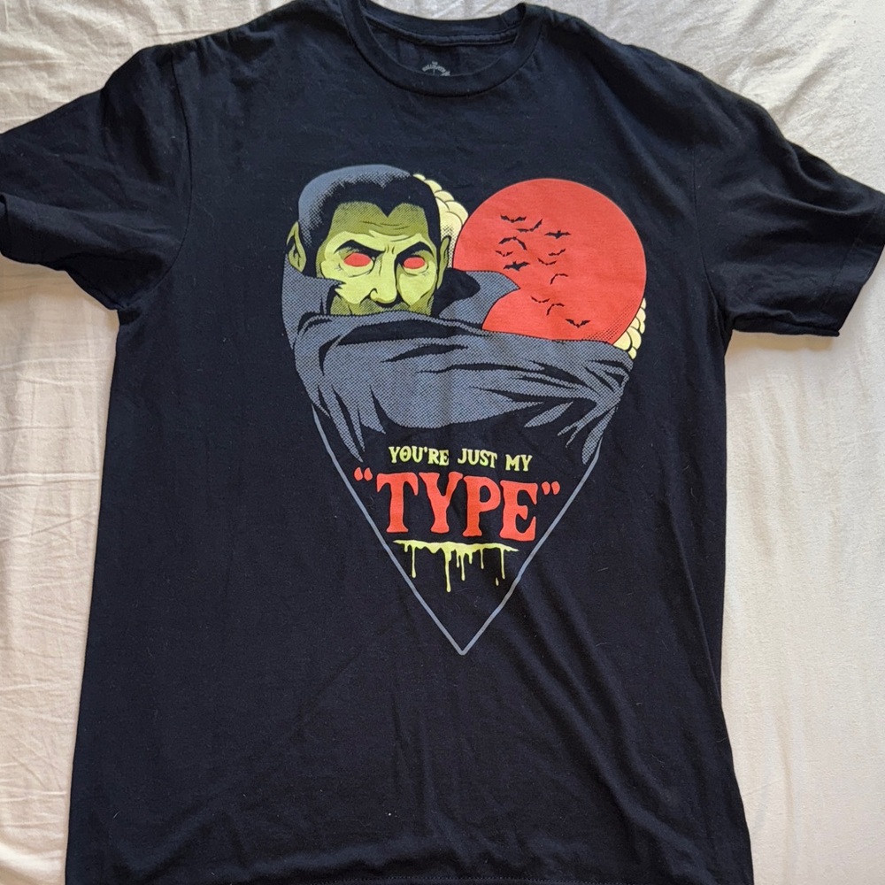 Vampire/Dracula  Black Graphic Men's T-Shirt
